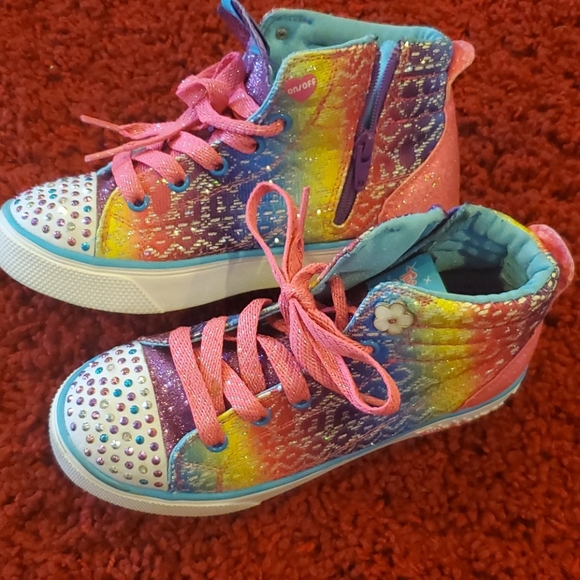 Shoes - Picture 2 of 3